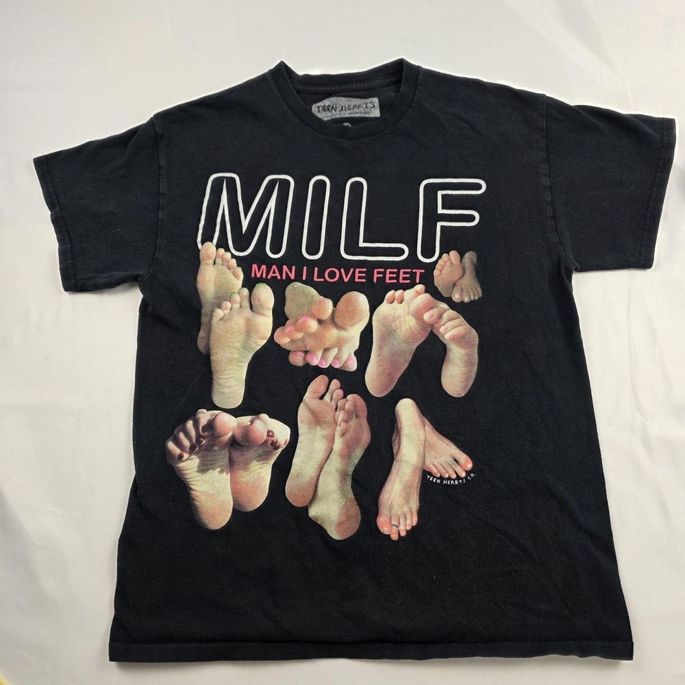 Teen Hearts Shirt Mens Medium Black MILF Man I Love Feet Graphic Humor Tee